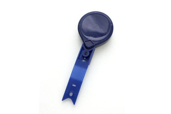 Royal Blue Twist-Free Mini-Bak Reel, Slide Clip - 25 - All Things Identification